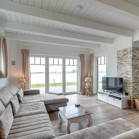 Ostseelounge Holiday home *